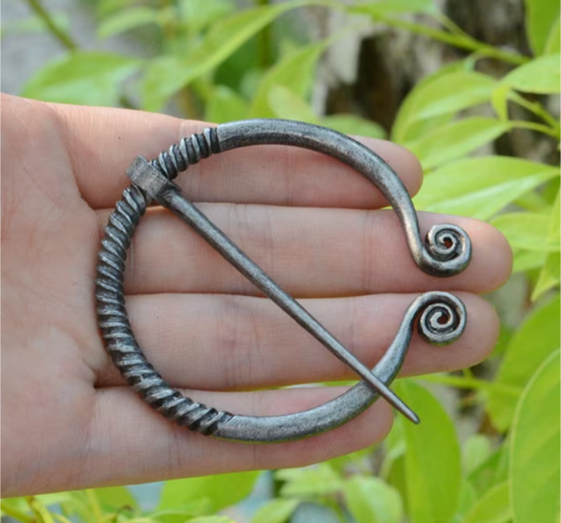 Bronze Colour Penannular shawl pin cloak pin Medieval jewelry Viking SCA bronze brooch Medieval Reflections